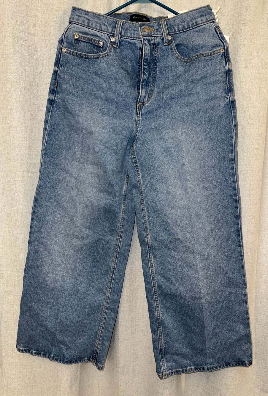 Free Assembly Women's High Rise 5-Pocket Cropped Wide-Leg Jeans Size 8 City Fade